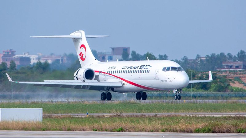 读完《一个国家的起飞》，围绕 ARJ21-700 支线客机讲述中国的民航客机自研之路