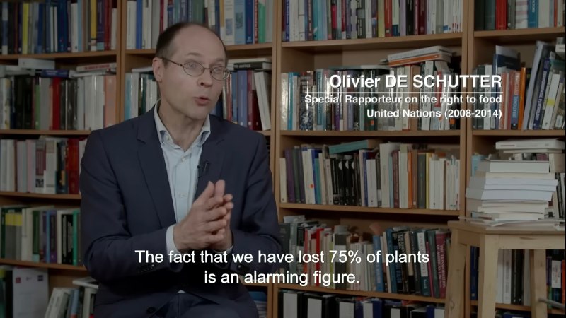 《Industry Scandal: The Loss Of Nutrients》，一部很有趣的关于农业的纪录片，人们只关心作物的产量，使得专注于研究标准化高产杂交作物的大型种子公司逐渐垄断了全球的作物种子，它们以超乎想象的高价向全球出售标准化的高产作物种子，赚取丰厚的利润